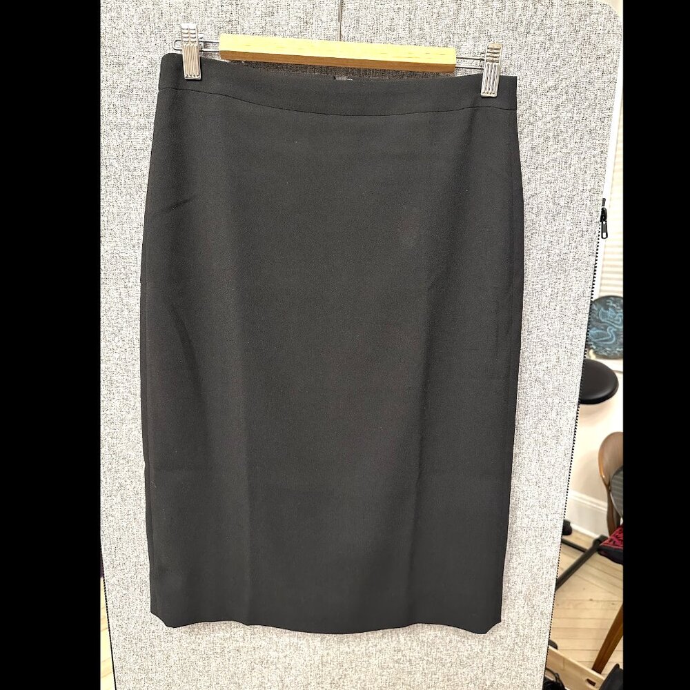 NWT J.Crew 365 Crepe Pencil skirt BLACK Size 4